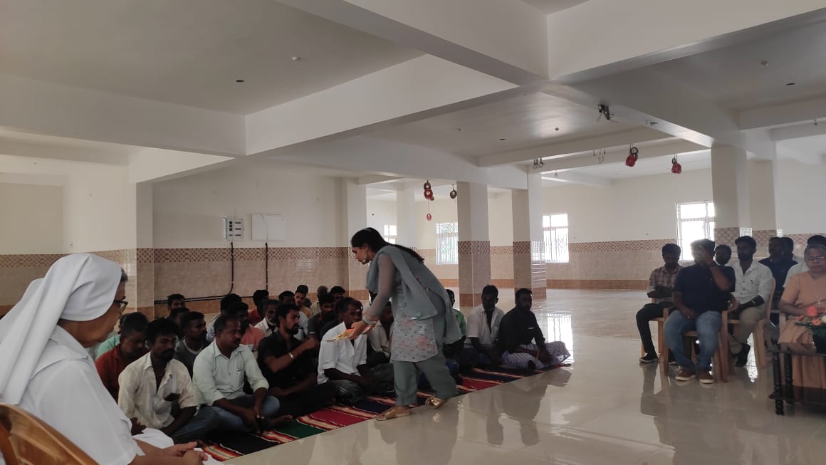 Thanking the Centenary builders on 07-01-2023